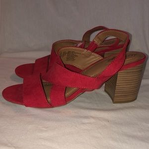 NWT Dexflex Comfort Memory Foam Red Suede Open Toe Block Heel Women’s Size 9